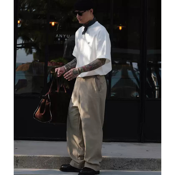 Wide silhouette pants E050