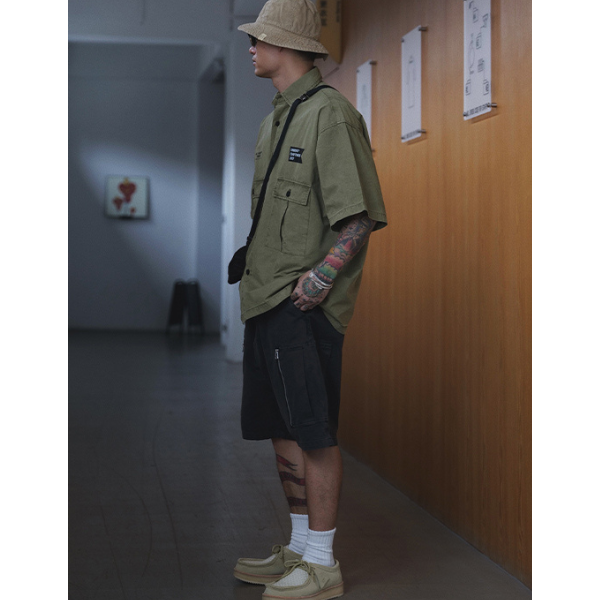 Front pocket design shirt E055