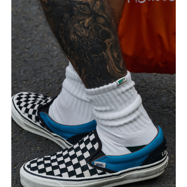 Side logo design socks E066