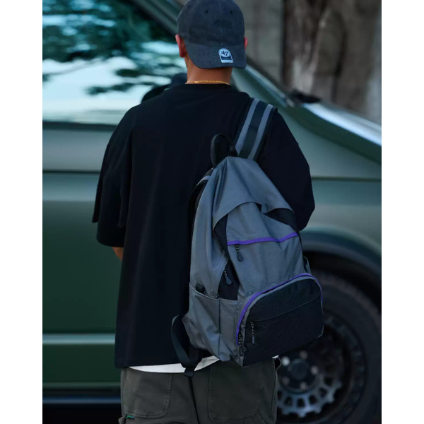 Front pocket backpack E059