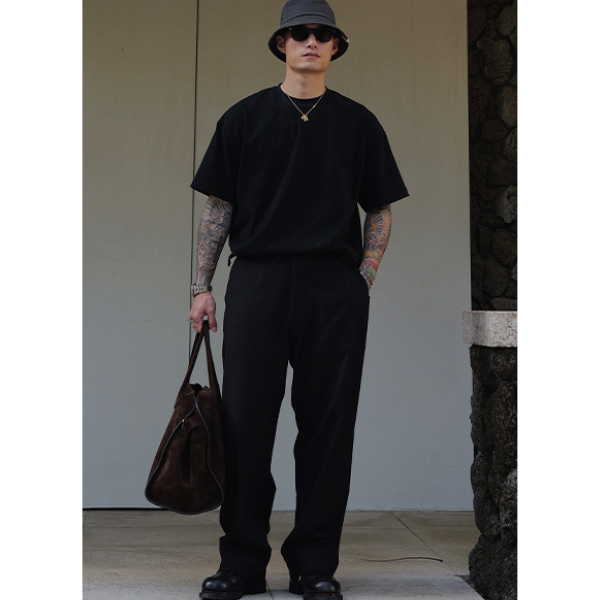 Wide silhouette pants E050