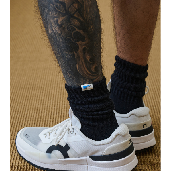 Side logo design socks E066