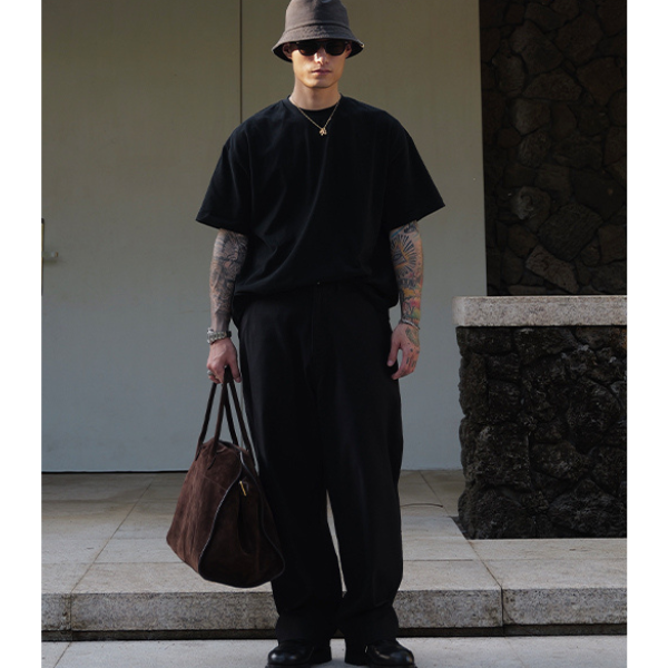 Wide silhouette pants E050
