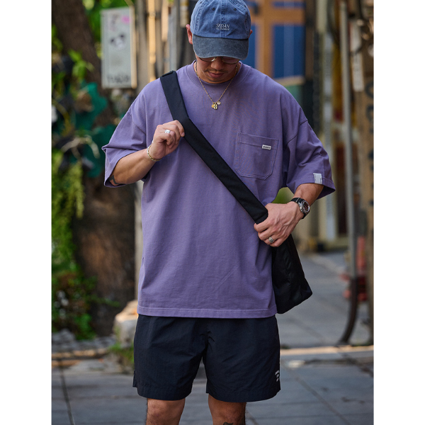 Front logo messenger bag E060