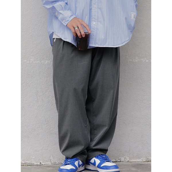 Wide silhouette pants E1017