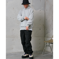 Front pocket design E1007