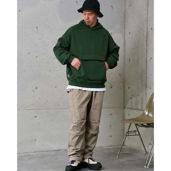 Front pocket design E1007