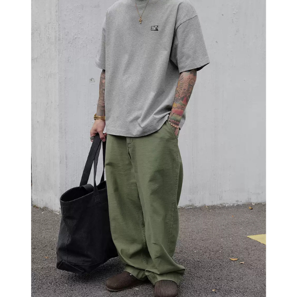 Wide silhouette pants E050