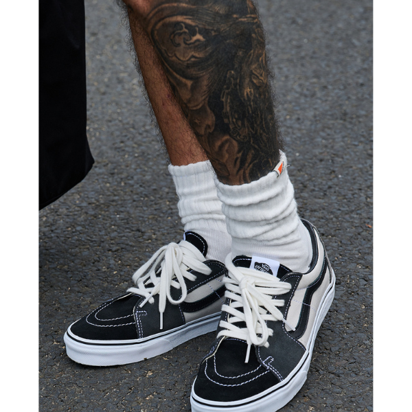 Side logo design socks E066