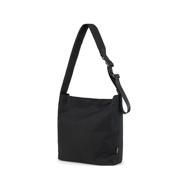 Front logo messenger bag E060