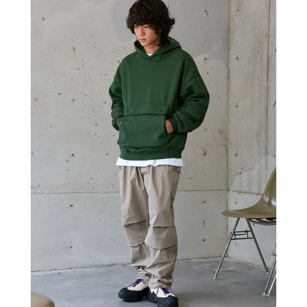 Front pocket design E1007
