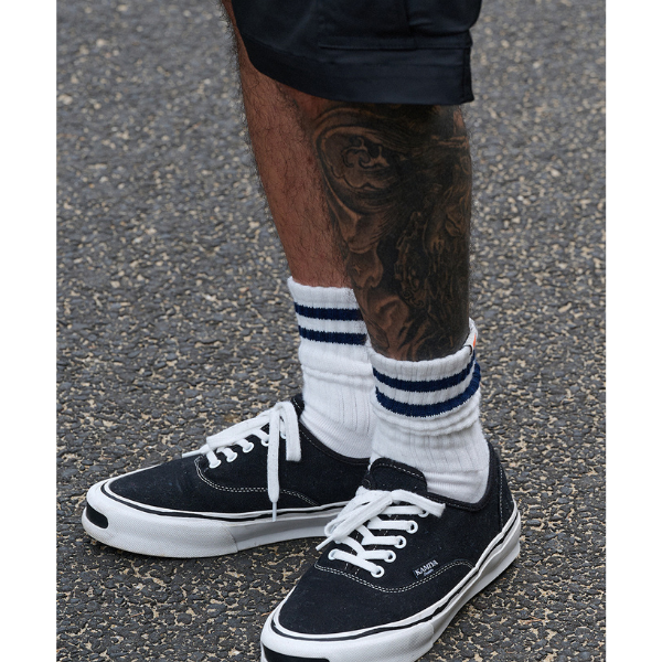 Border color design socks E063