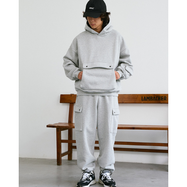 Front pocket design E1007