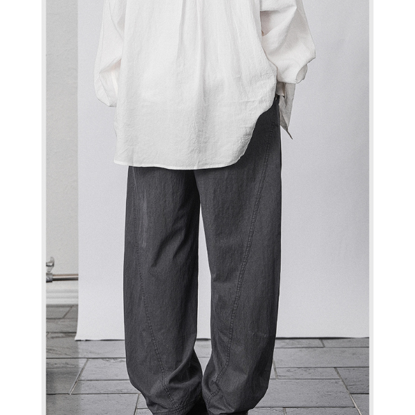 Wide silhouette pants E1014