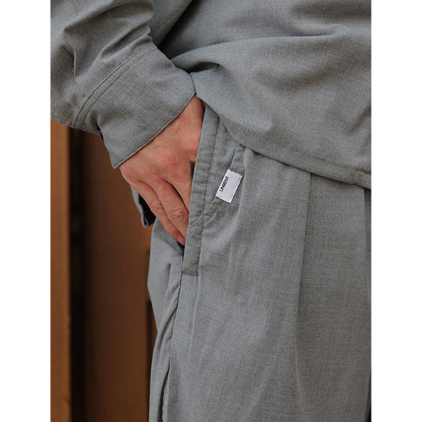 Wide silhouette pants E1017