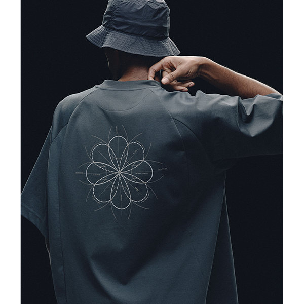 Back print design Tee E069