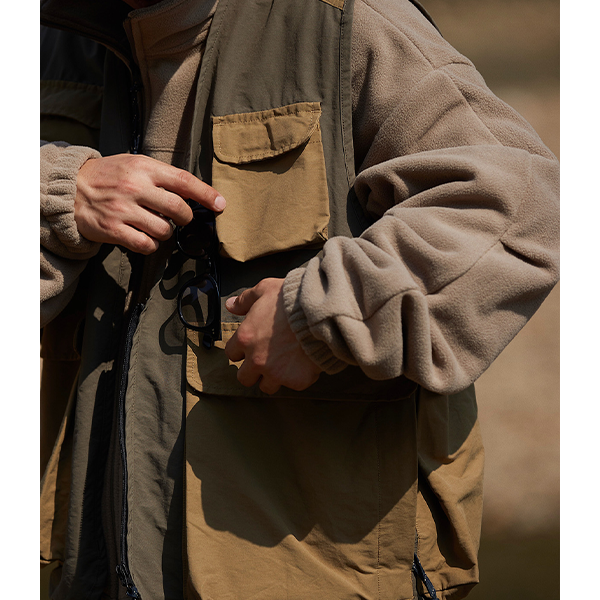Front pocket design jacket E3020