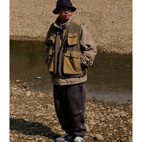 Front pocket design jacket E3020
