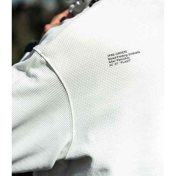 Front letter design sweat E3035